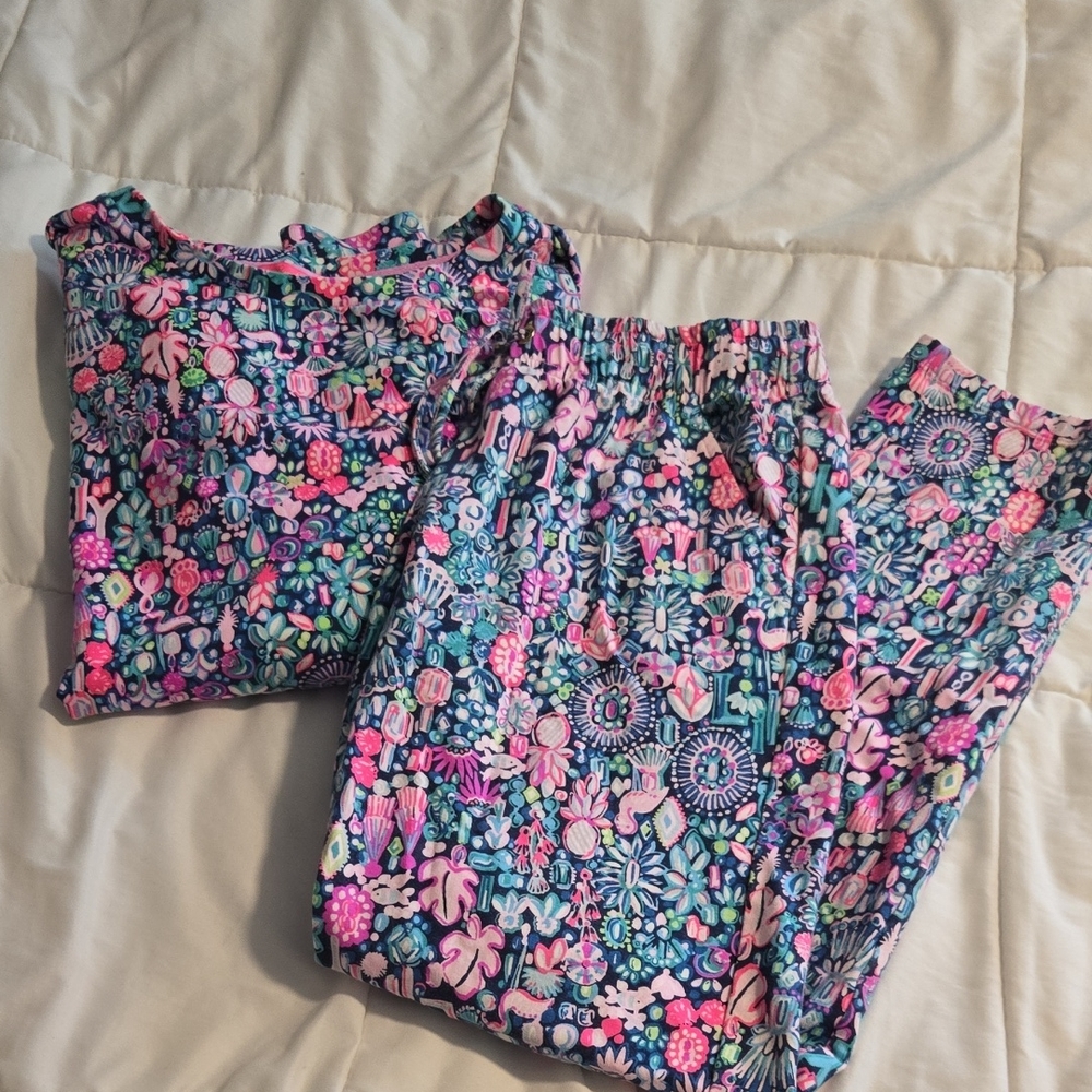Lilly Pulitzer Pink & Navy Floral Loungeware
